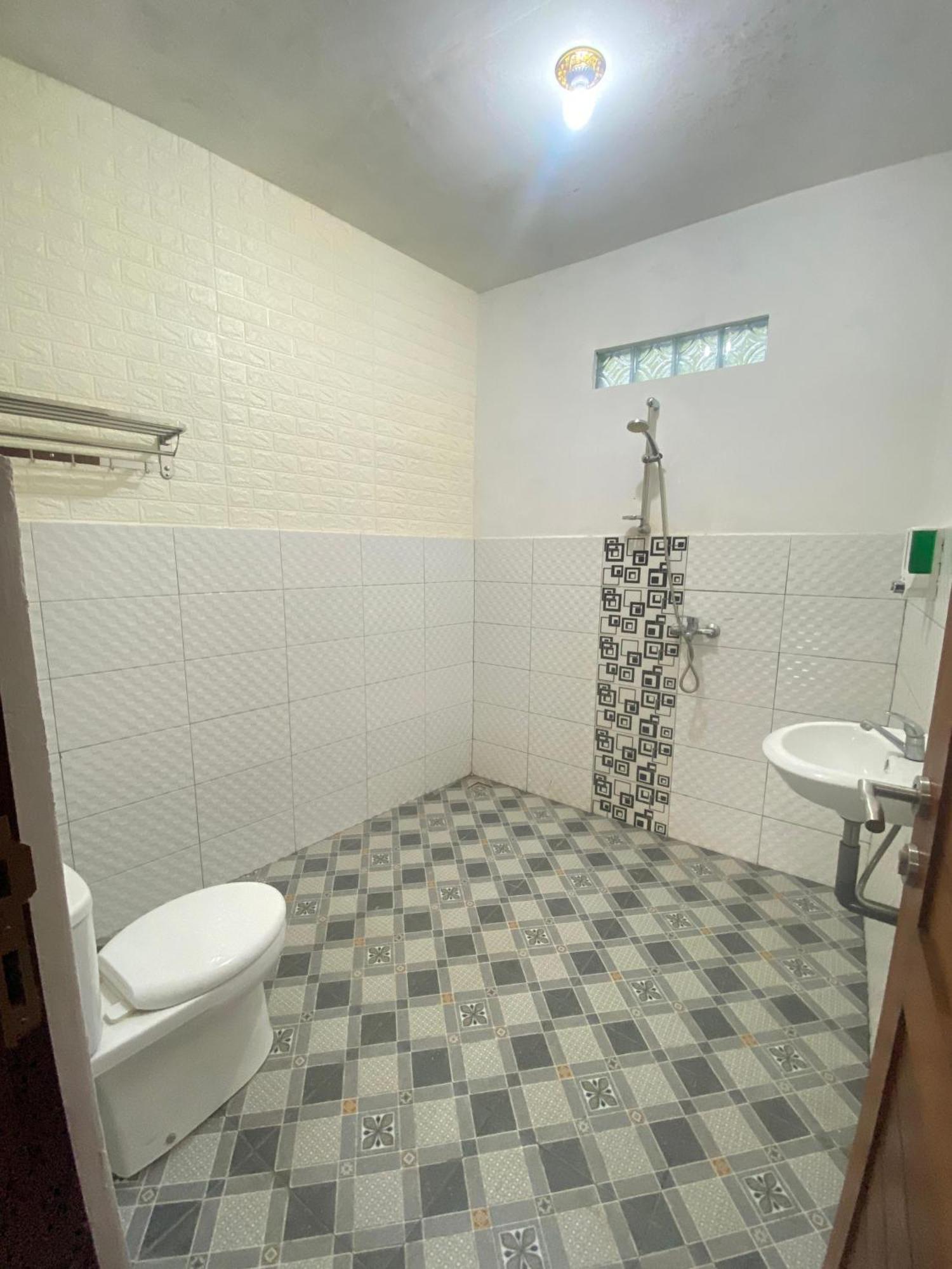 Sri Sedana Guest House Сидемен Экстерьер фото